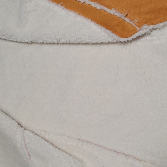 Vest - Picture 5 of 6